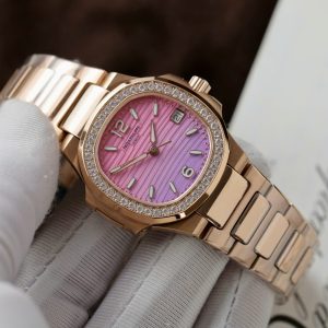 Đồng Hồ Patek Philippe Chế Tác Nautilus 7010R Nữ Mặt Tím Hồng Dây Kim Loại Xưởng GR 32mm (1)