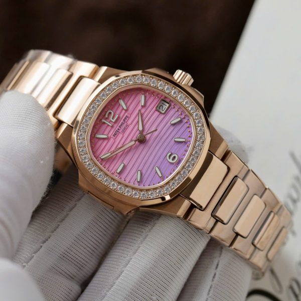 Đồng Hồ Patek Philippe Chế Tác Nautilus 7010R Nữ Mặt Tím Hồng Dây Kim Loại Xưởng GR 32mm (1)