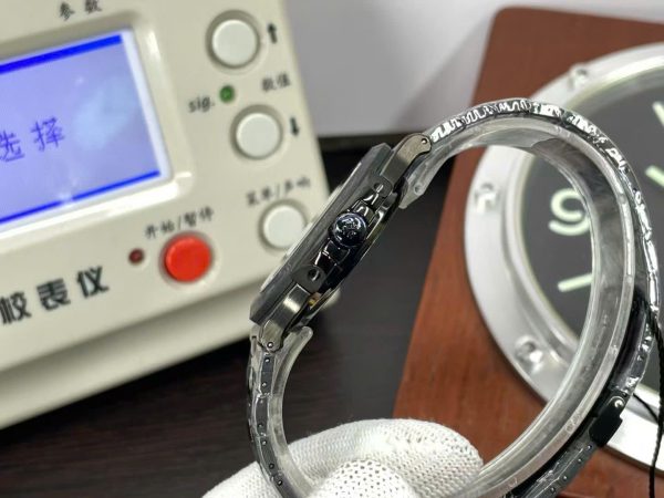 Đồng Hồ Patek Philippe Nautilus 5711 Rep 11 Chế Tác Carbon Mặt Xanh Tiffany 40mm (5)