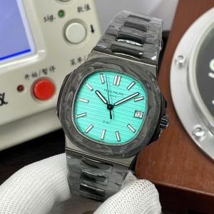 Đồng Hồ Patek Philippe Nautilus 5711 Rep 11 Chế Tác Carbon Mặt Xanh Tiffany 40mm (5)