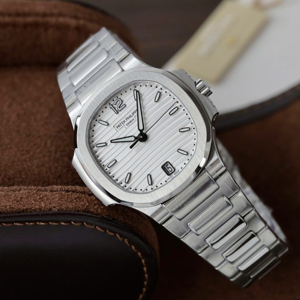 Đồng Hồ Patek Philippe Nữ Replica 11 Nautilus 7118 Mặt Trắng Dây Kim Loại Xưởng 3K 35 (2)