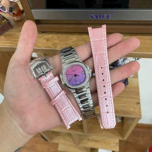 Đồng Hồ Patek Philippe Replica 11 Nautilus 7010R Mặt Tím Hồng Viền Đính Đá Xưởng GR 32mm (2)