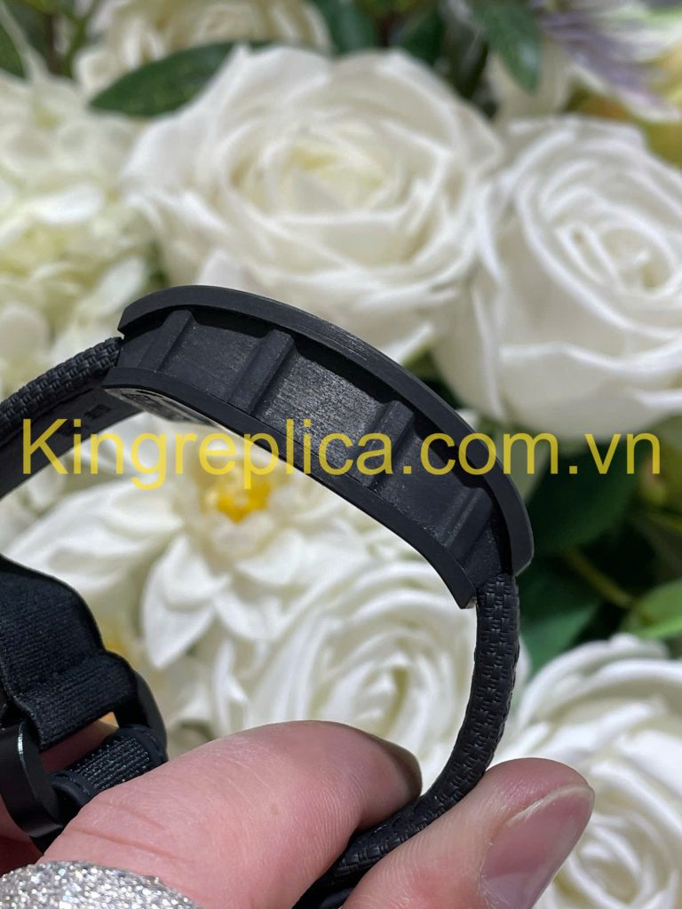 Đồng Hồ Richard Mille RM055 Bubba Watson Carbon NTPT & Chuyển Động Vaucher Tinh Chỉnh Độc Quyền 42,7x49,9mm (11)