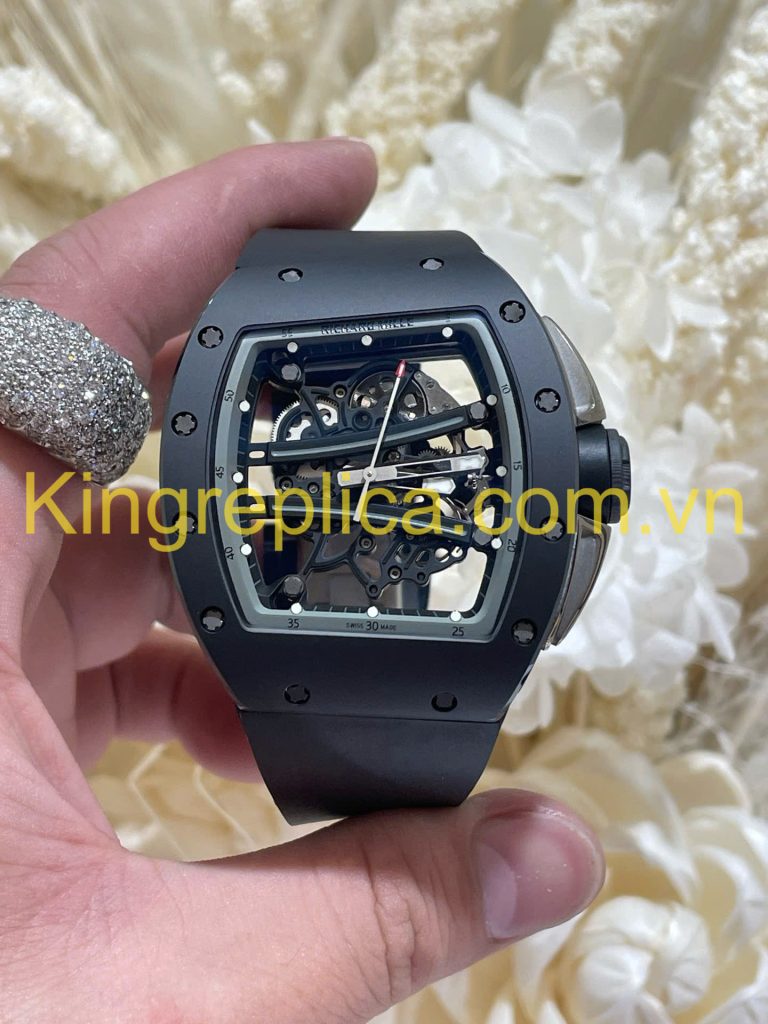 Đồng Hồ Richard Mille RM61-01 Yohan Blake Tuỳ Chỉnh Độc Quyền Gốm Đen Chuyển Động Vaucher 42,7x50,2mm (1)