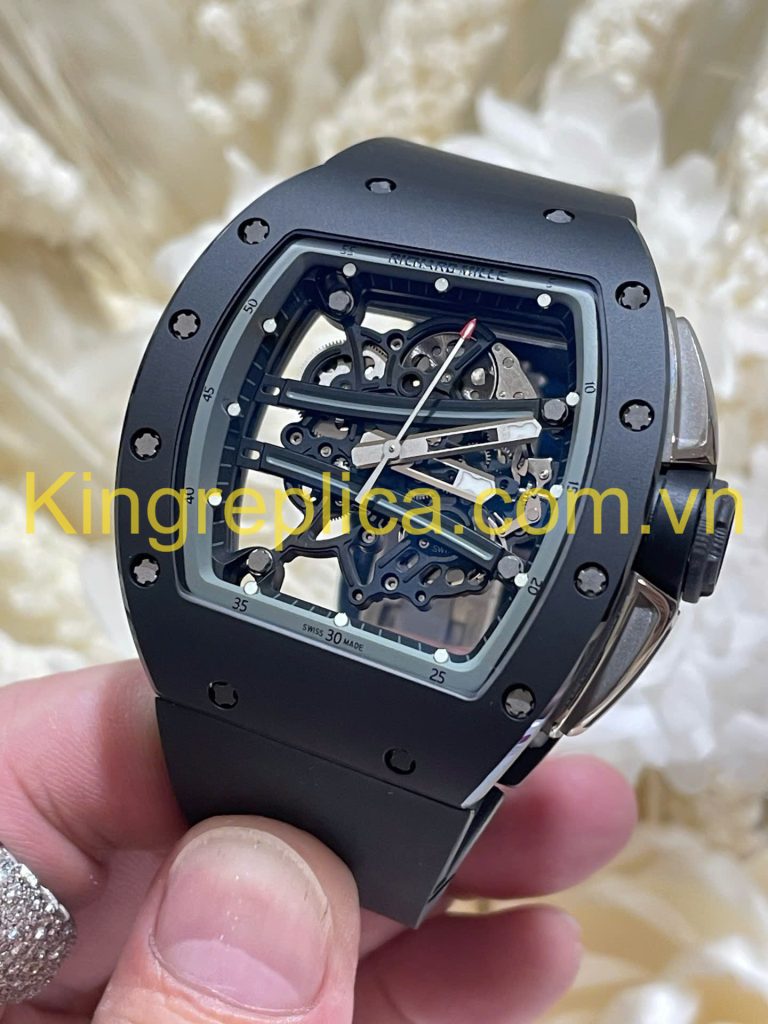 Đồng Hồ Richard Mille RM61-01 Yohan Blake Tuỳ Chỉnh Độc Quyền Gốm Đen Chuyển Động Vaucher 42,7x50,2mm (1)