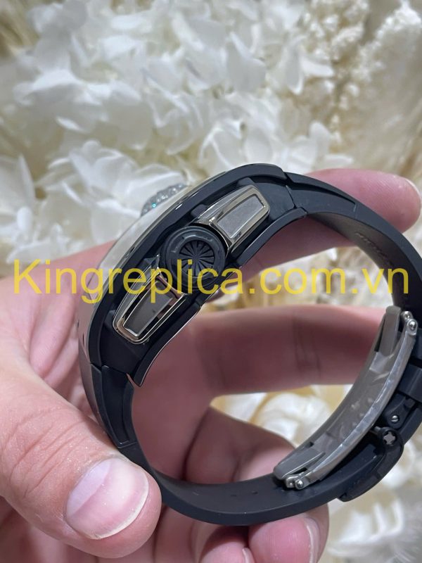 Đồng Hồ Richard Mille RM61-01 Yohan Blake Tuỳ Chỉnh Độc Quyền Gốm Đen Chuyển Động Vaucher 42,7x50,2mm (1)