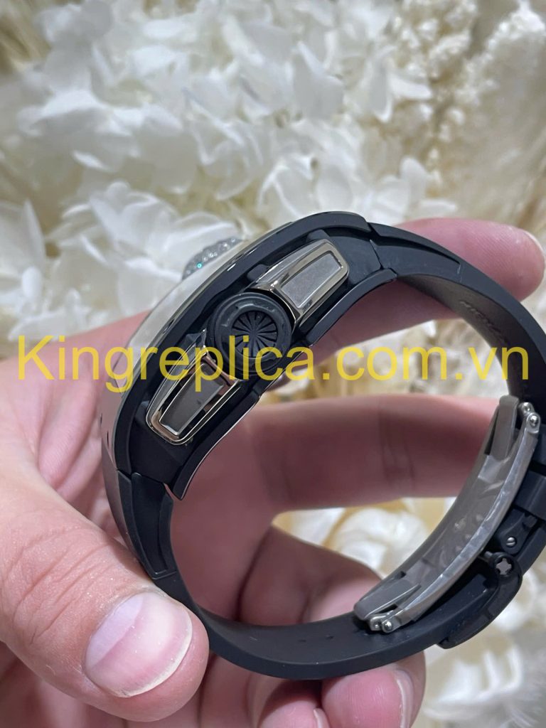 Đồng Hồ Richard Mille RM61-01 Yohan Blake Tuỳ Chỉnh Độc Quyền Gốm Đen Chuyển Động Vaucher 42,7x50,2mm (1)