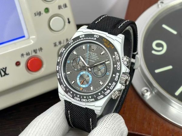 Đồng Hồ Rolex Cosmograph Daytona DIW Chế Tác Carbon Cao Cấp Nhất 40mm (1)