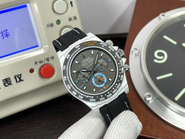 Đồng Hồ Rolex Cosmograph Daytona DIW Chế Tác Carbon Cao Cấp Nhất 40mm (1)