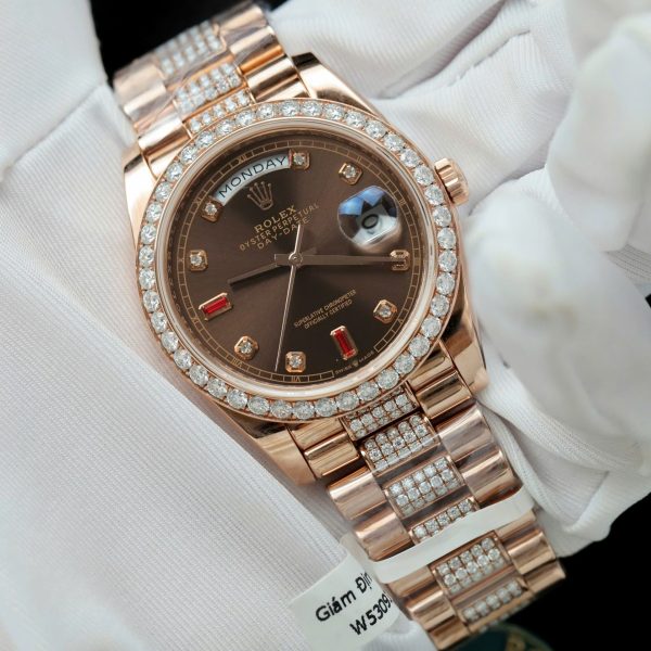 Đồng Hồ Rolex Day-Date Mặt Số Chocolate Chế Tác Bọc Vàng Thật + Đính Kim Cương Moissanite 36mm (2)