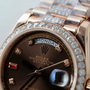 Đồng Hồ Rolex Day-Date Mặt Số Chocolate Chế Tác Bọc Vàng Thật + Đính Kim Cương Moissanite 36mm (2)