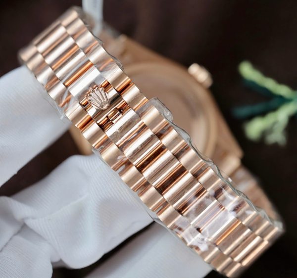 Đồng Hồ Rolex Day-Date Mặt Thiên Thạch Tuỳ Chỉnh Bọc Vàng Thật + Cọc Số Kim Cương Moissanite Baguette 36mm (9)