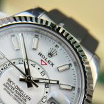 Đồng Hồ Rolex Sky-Dweller Mặt Trắng Replica 11 Tuỳ Chỉnh Trọng Lượng 192 Grams Xưởng ZF 42mm (2)