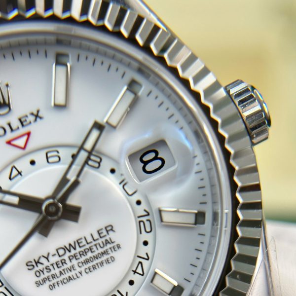 Đồng Hồ Rolex Sky-Dweller Mặt Trắng Replica 11 Tuỳ Chỉnh Trọng Lượng 192 Grams Xưởng ZF 42mm (2)