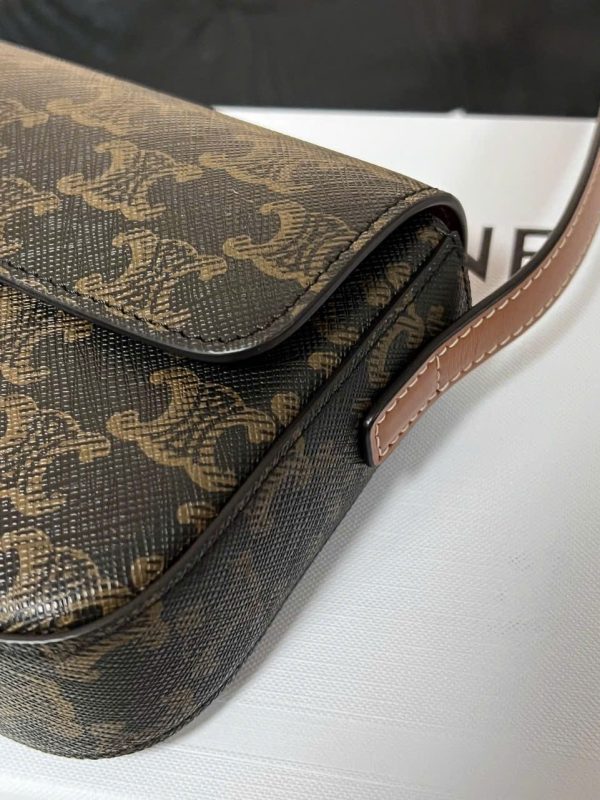 Túi Xách Celine Triomphe Siêu Cấp Chất Da Mịn Hoạ Tiết Monogram 20x12cm (2)