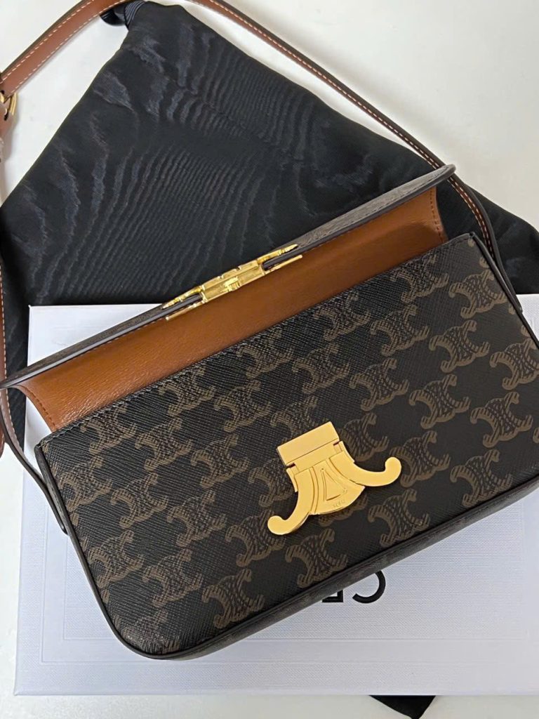 Túi Xách Celine Triomphe Siêu Cấp Chất Da Mịn Hoạ Tiết Monogram 20x12cm (2)