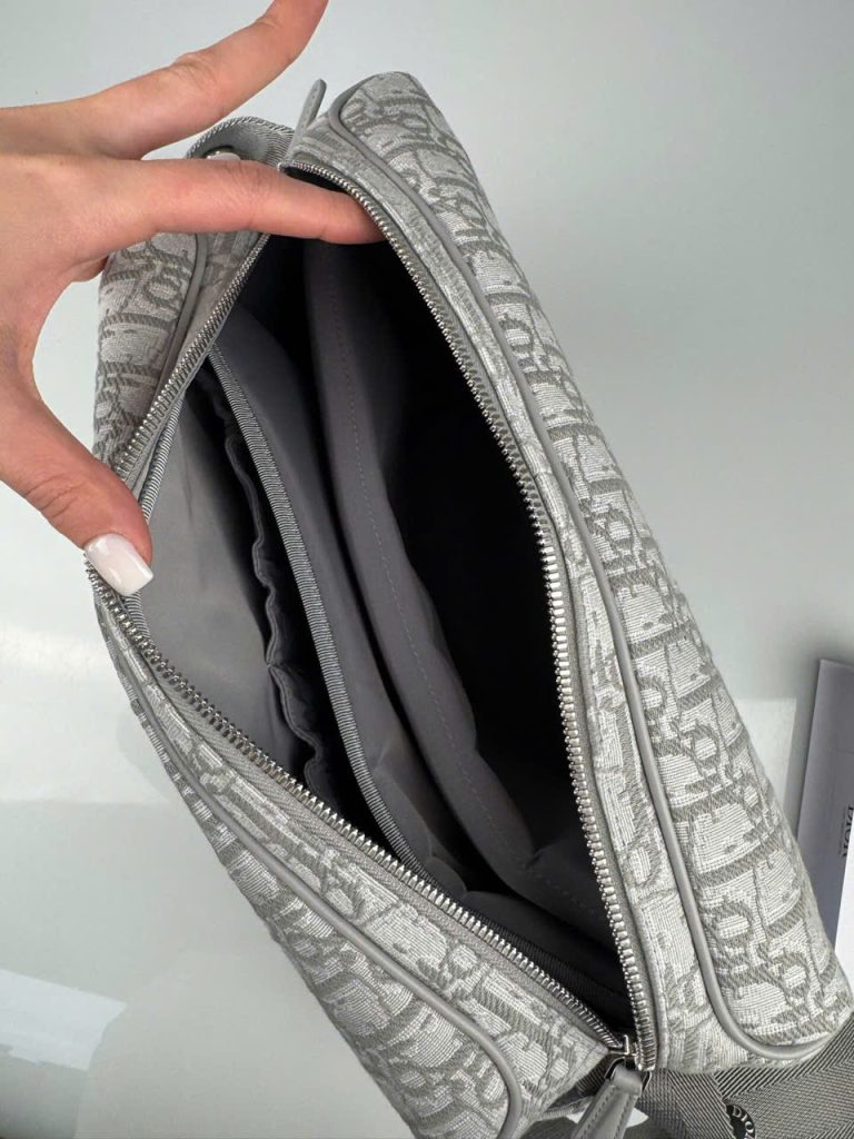 Túi Xách Dior Oblique Changing Replica Cao Cấp Màu Xám 38x28x16cm (2)