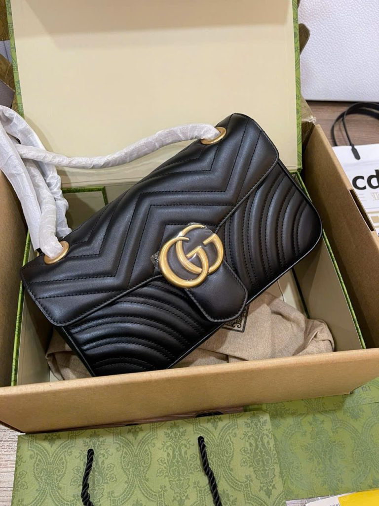 Túi Xách Gucci Marmont Siêu Cấp Nữ Màu Đen Khoá Vàng 26cm (2)