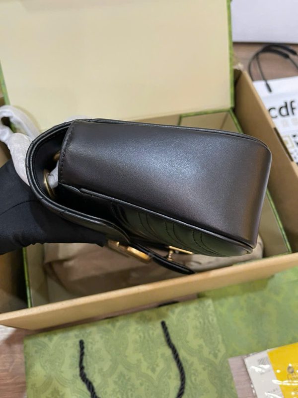 Túi Xách Gucci Marmont Siêu Cấp Nữ Màu Đen Khoá Vàng 26cm (2)