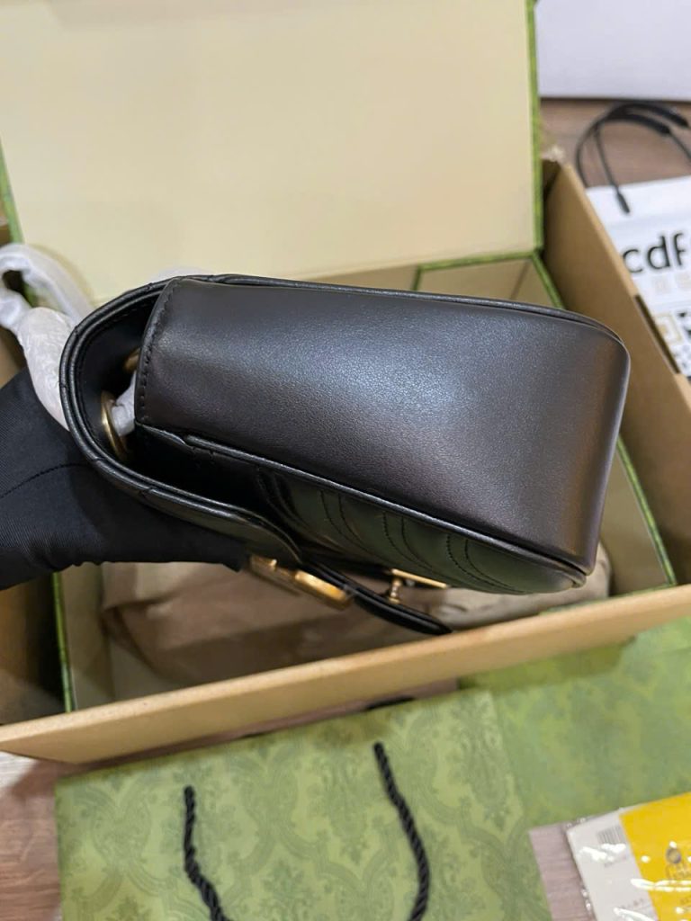 Túi Xách Gucci Marmont Siêu Cấp Nữ Màu Đen Khoá Vàng 26cm (2)