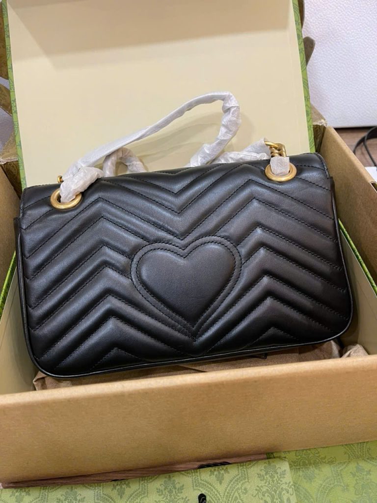 Túi Xách Gucci Marmont Siêu Cấp Nữ Màu Đen Khoá Vàng 26cm (2)
