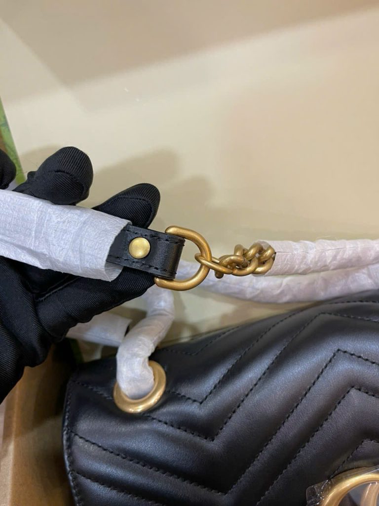 Túi Xách Gucci Marmont Siêu Cấp Nữ Màu Đen Khoá Vàng 26cm (2)