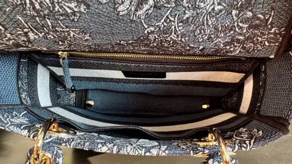 Túi Xách Hàng Hiệu Dior Lady Hoạ Tiết Thêu Thổ Cẩm 24cm (2)