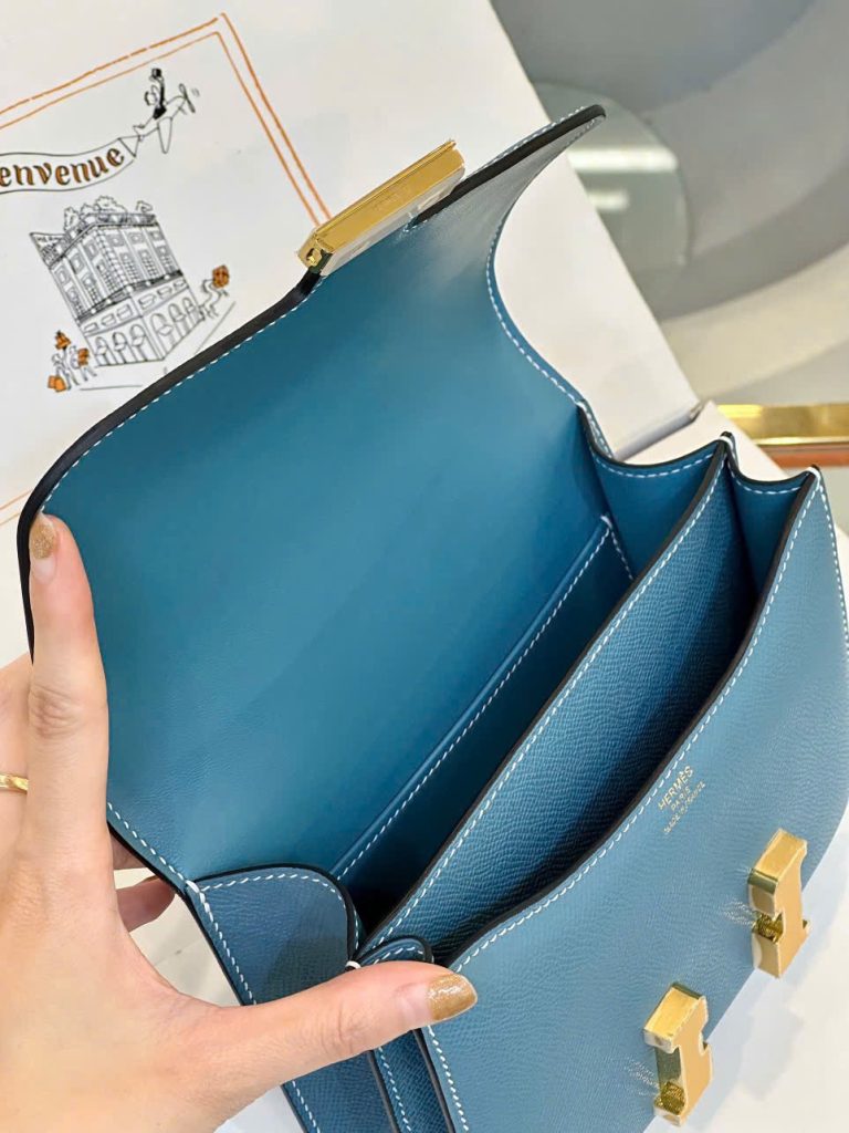 Túi Xách Hermes Constance Siêu Cấp Nữ Màu Xanh Dương Khoá Vàng 18cm (2)