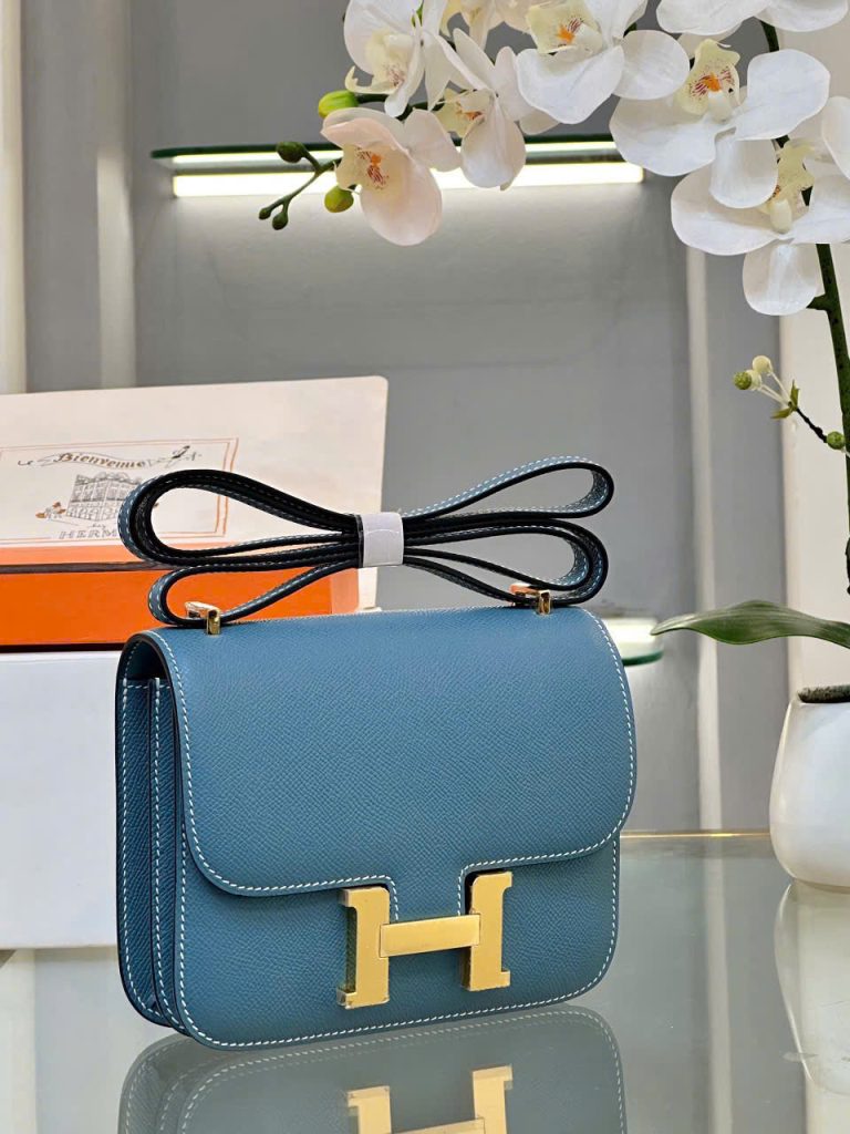 Túi Xách Hermes Constance Siêu Cấp Nữ Màu Xanh Dương Khoá Vàng 18cm (2)