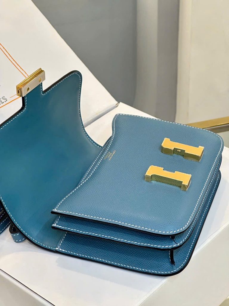 Túi Xách Hermes Constance Siêu Cấp Nữ Màu Xanh Dương Khoá Vàng 18cm (2)