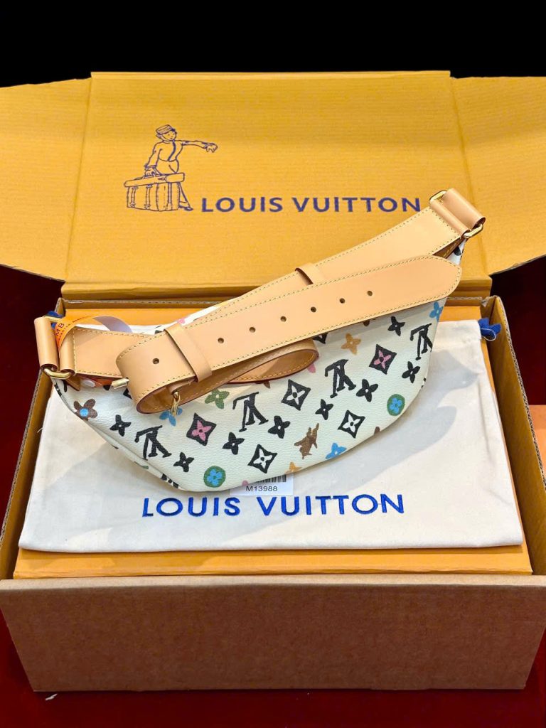 Túi Xách Louis Vuitton LV Belt Màu Trắng Siêu Cấp Hoạ Tiết Monogram 30x15x8cm (1)