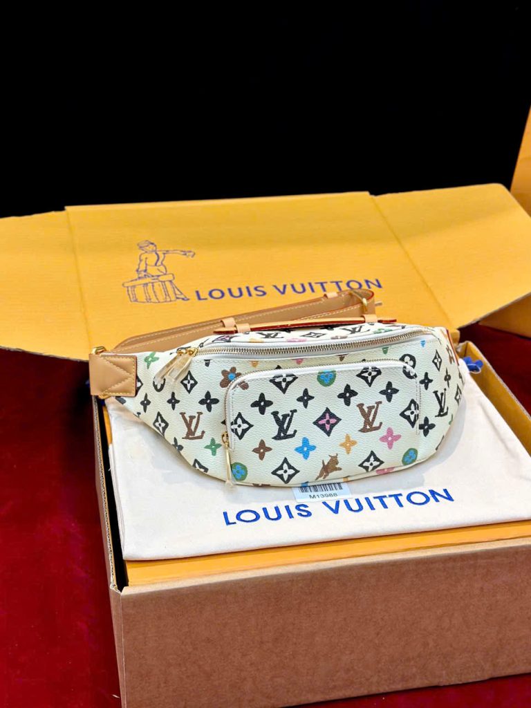 Túi Xách Louis Vuitton LV Belt Màu Trắng Siêu Cấp Hoạ Tiết Monogram 30x15x8cm (1)
