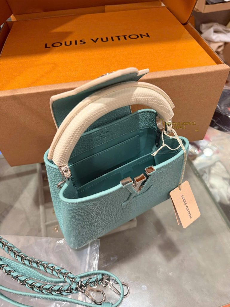 Túi Xách Louis Vuitton LV Capucines Mini Nữ Màu Xanh Dương Siêu Cấp 21cm (2)