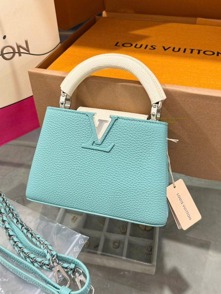 Túi Xách Louis Vuitton LV Capucines Mini Nữ Màu Xanh Dương Siêu Cấp 21cm (2)