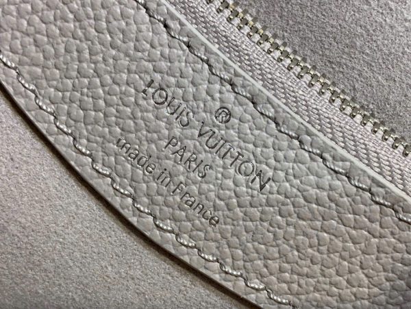 Túi Xách Louis Vuitton LV Diane Sac Like Auth Hoạ Tiết Dập Chìm 23x16x8 (2)