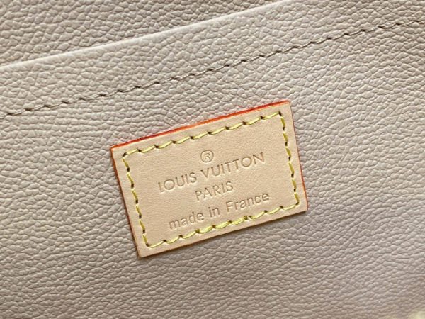 Túi Xách Louis Vuitton LV Toiletry Siêu Cấp Dáng Cốp Hoạ Tiết Monogram 24x13cm (1)