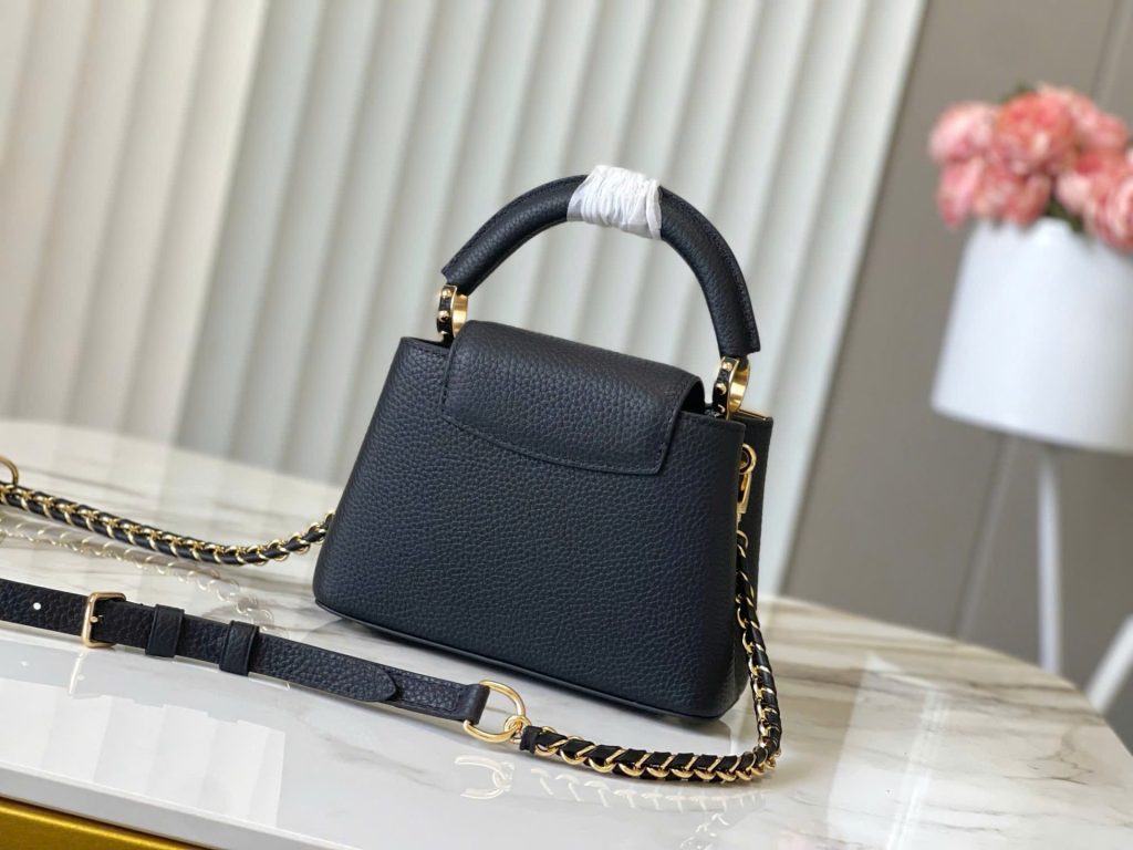 Túi Xách Louis Vuitton Like Auth LV Capusines Da Bò Màu Đen 21x14x8cm (2)