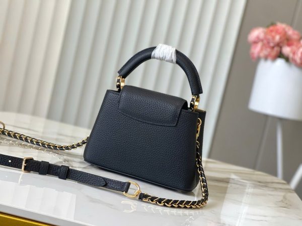 Túi Xách Louis Vuitton Like Auth LV Capusines Da Bò Màu Đen 21x14x8cm (2)