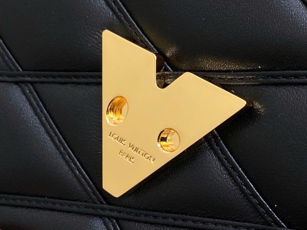 Túi Xách Louis Vuitton Like Auth LV Wallet On Chain Màu Đen Khoá Vàng 20x12cm (2)