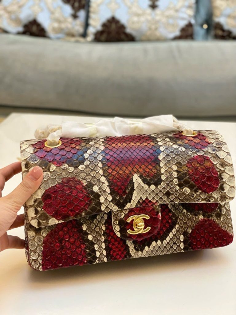 Túi Xách Nữ Chanel Classic Mãng Xà Siêu Cấp Khoá Vàng 25cm (2)