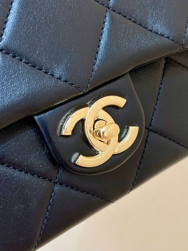 Túi Xách Nữ Chanel Flap 24K Siêu Cấp Màu Đen Khoá Vàng 21mm (2)