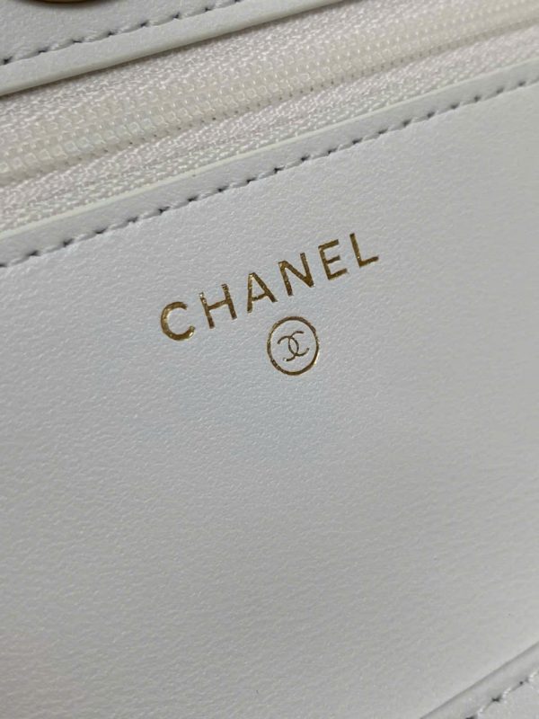 Túi Xách Nữ Chanel Woc Siêu Cấp Màu Trắng Khoá Vàng 19cm (2)