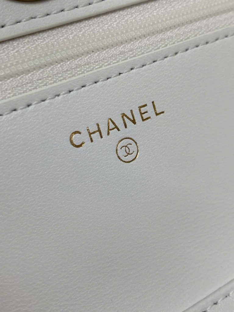 Túi Xách Nữ Chanel Woc Siêu Cấp Màu Trắng Khoá Vàng 19cm (2)
