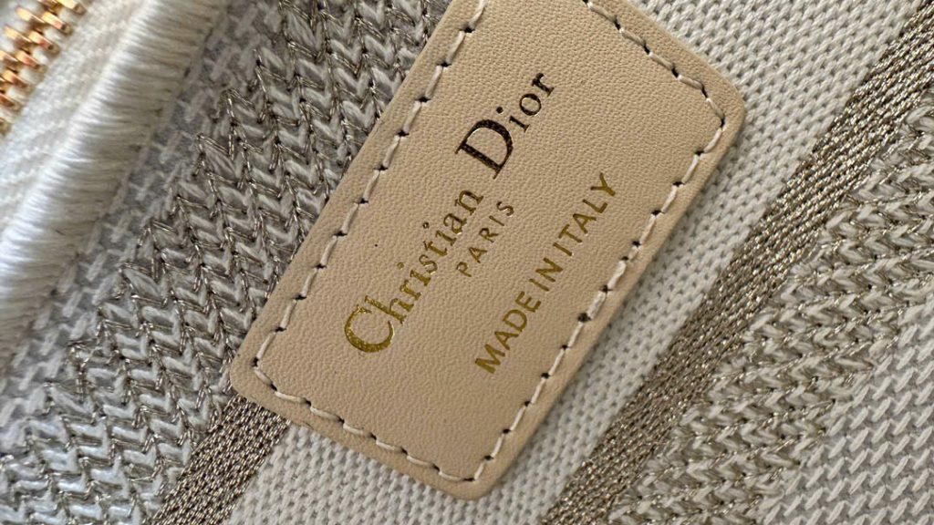 Túi Xách Nữ Dior Lady Hoạ Tiết Thêu Thổ Cẩm Siêu Cấp 24cm (2)