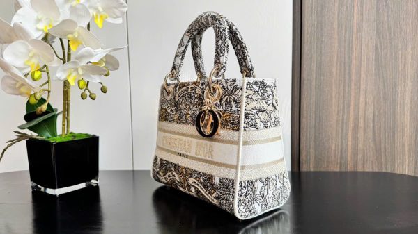 Túi Xách Nữ Dior Lady Hoạ Tiết Thêu Thổ Cẩm Siêu Cấp 24cm (2)