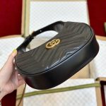 Túi Xách Nữ Gucci Marmont Siêu Cấp Màu Đen Khoá Vàng 21x13cm (2)