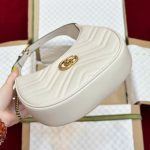 Túi Xách Nữ Gucci Marmont Siêu Cấp Màu Trắng Khoá Vàng 21x13cm (2)