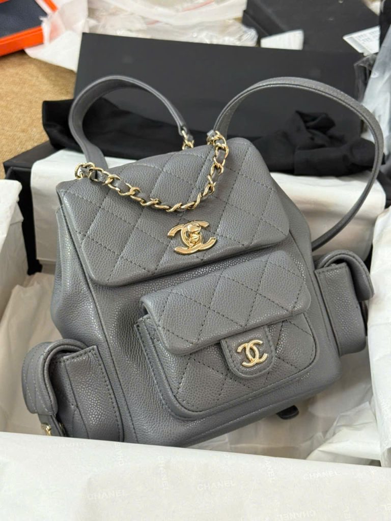 Balo Chanel Mini 24P Siêu Cấp Da Hạt Màu Xám 21.5x19 (2)