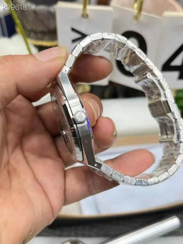 Đồng Hồ Audemars Piguet Replica 11 Royal Oak Frosted Gold 15410 Mặt Trắng Nhà Máy APS 41mm (2)