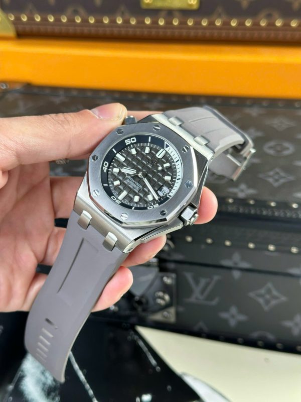 Đồng Hồ Audemars Piguet Replica 11 Royal Oak Offshore 15720 Màu Xám Dây Cao Su Nhà Máy APS 42mm (2)
